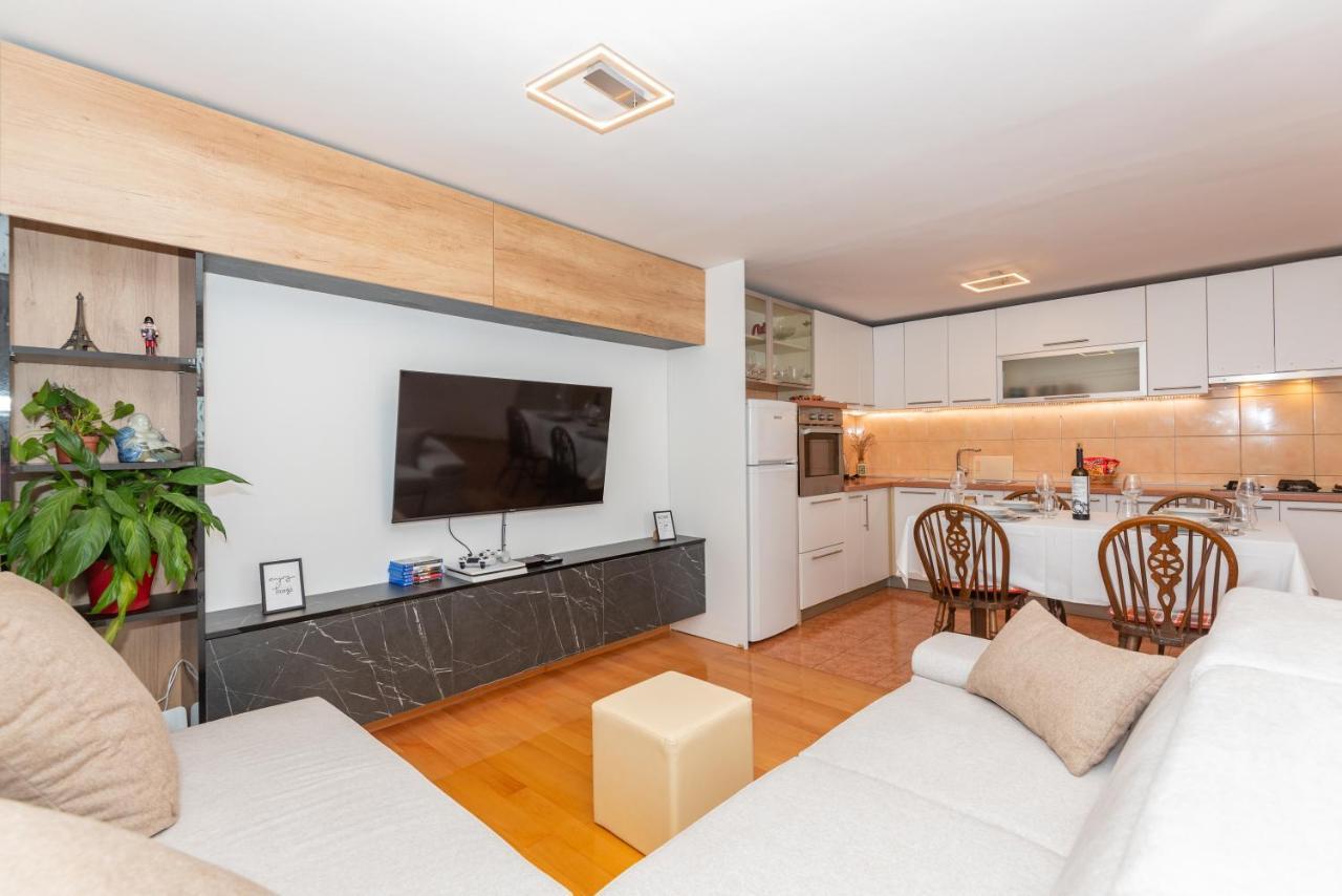 The View Apartment Sibenik Bagian luar foto